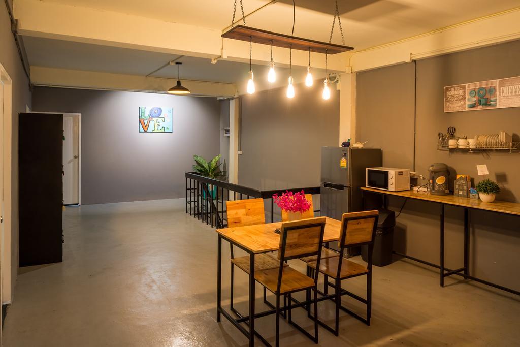 Love Cnx Guesthouse Τσιάνγκ Μάι Εξωτερικό φωτογραφία