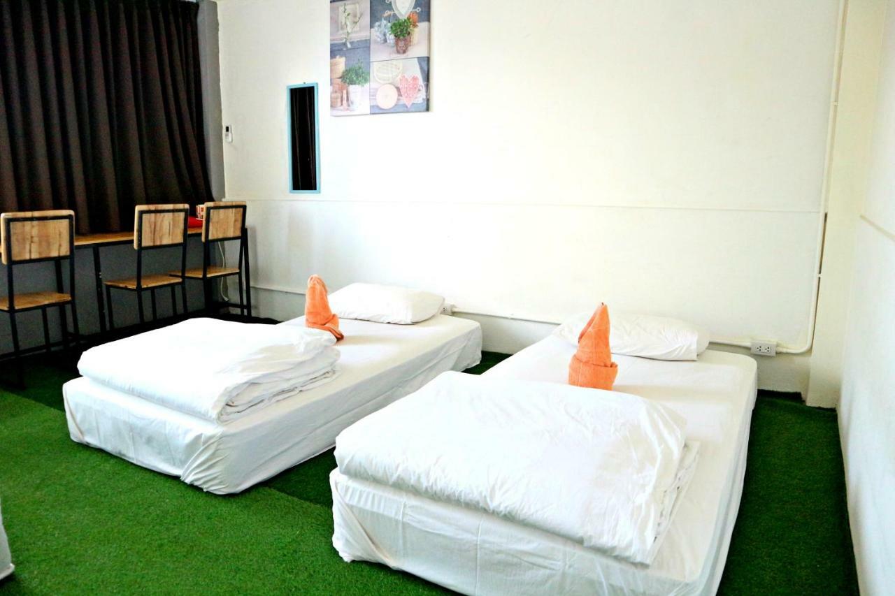 Love Cnx Guesthouse Τσιάνγκ Μάι Εξωτερικό φωτογραφία